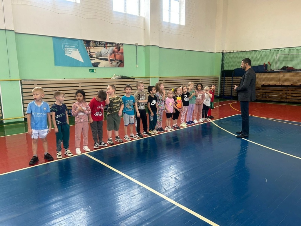 31 января в Центре тестирования ВФСК ГТО п. Батецкий прошло еженедельное занятие БГТО  для воспитанников МАДОУ &quot;Детский сад п. Батецкий&quot;..